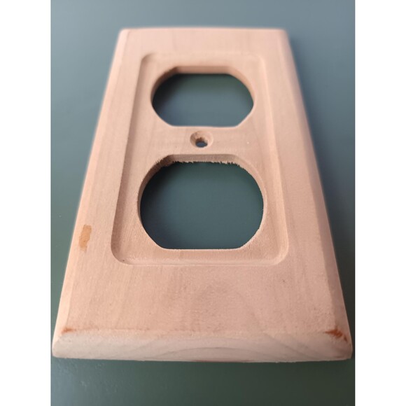 Raw Wood Single Outlet Cover Plate Metal Reinforcement Old New Stock - Picture 4 of 10